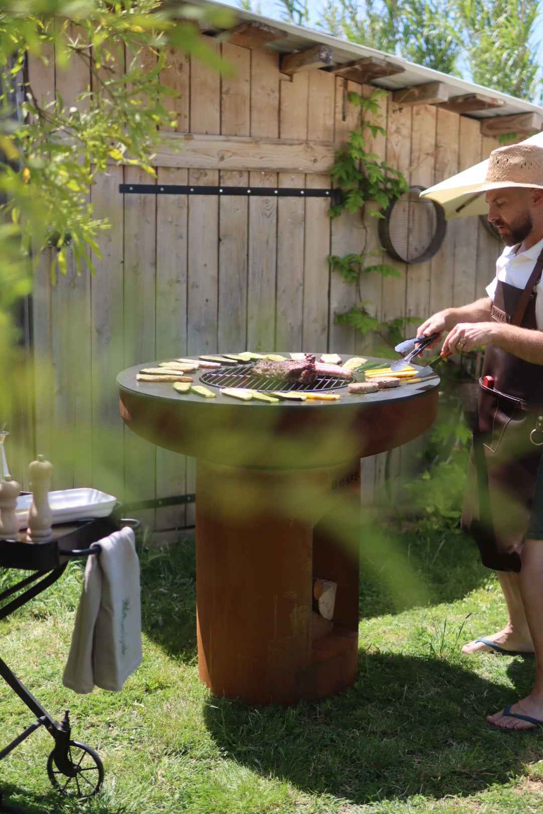 BonFeu- BonBiza XL Open Fire Bowl & Plancha Grill in Corten - The Reviva Hub