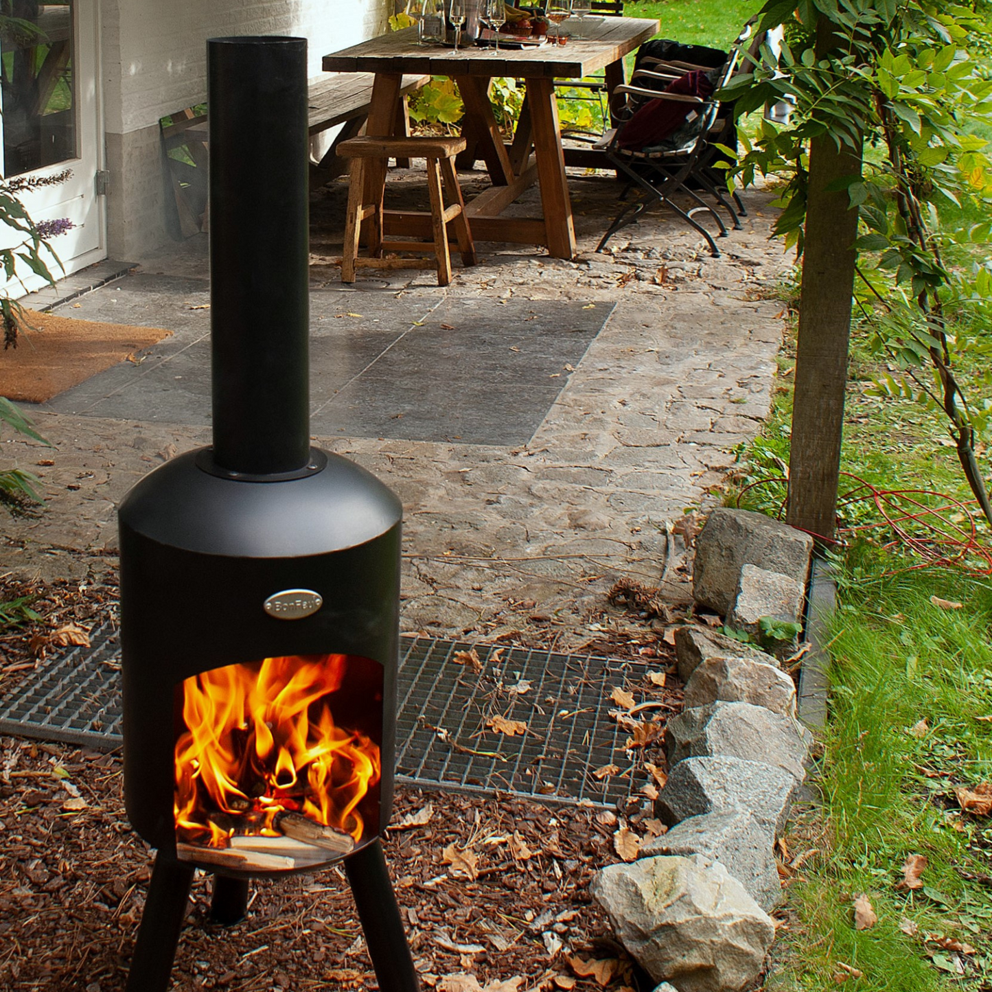 BonFeu- Bonbini Outdoor Chiminea Fireplace in Black