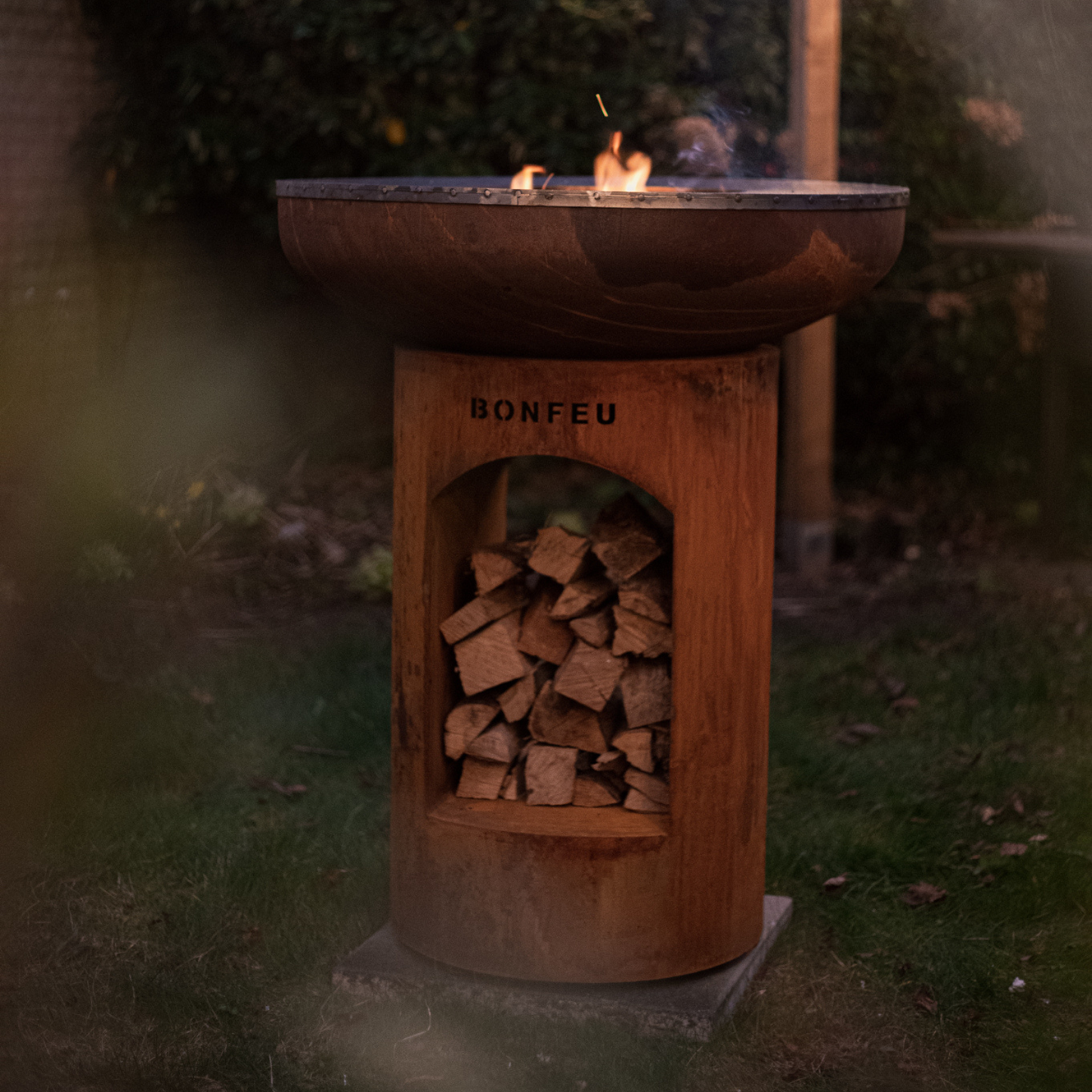 BonFeu- BonBiza XL Open Fire Bowl & Plancha Grill in Corten - The Reviva Hub