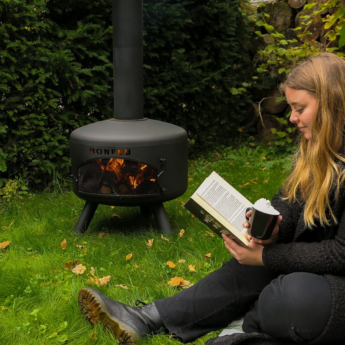 BonFeu- BonGiro Outdoor Fire Place & Grill in Black