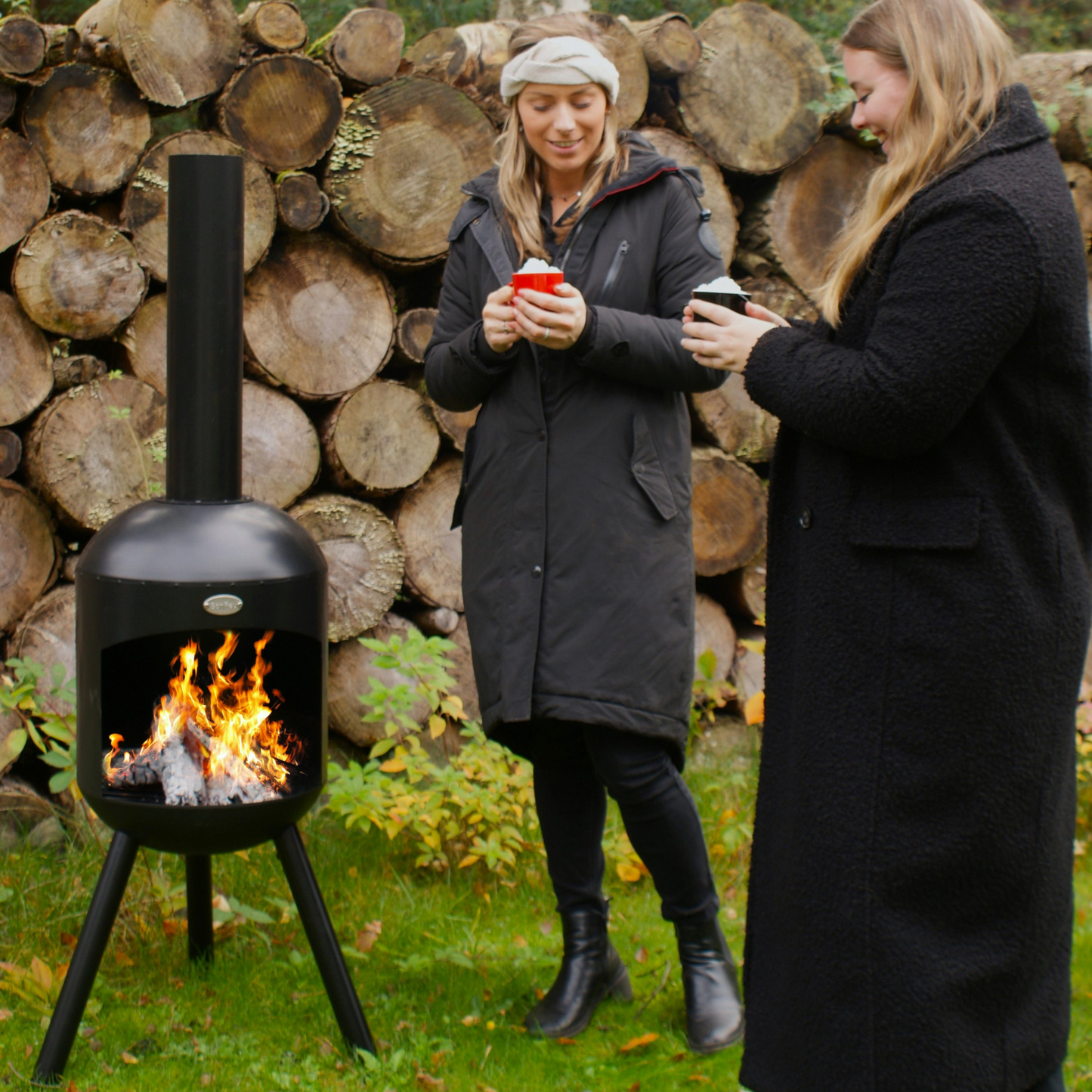 BonFeu- BonSelo Outdoor Chiminea Fireplace & Grill in Black