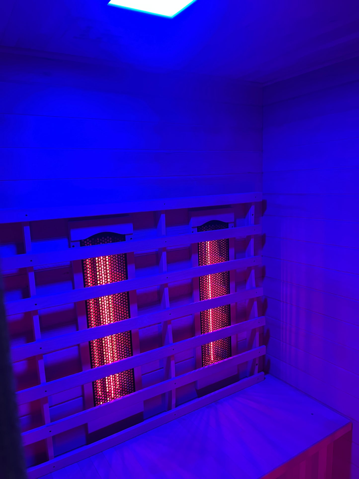 Fonteyn- Bella 3 Infrared Indoor Cabin Sauna