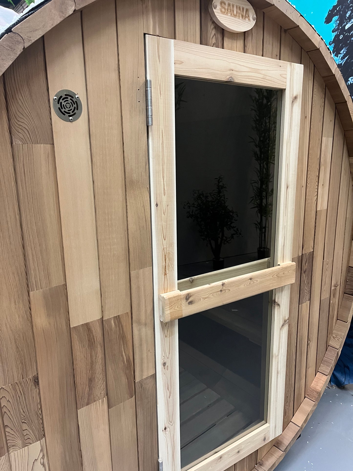 Fonteyn- Outdoor Barrel Sauna Panorama 1800